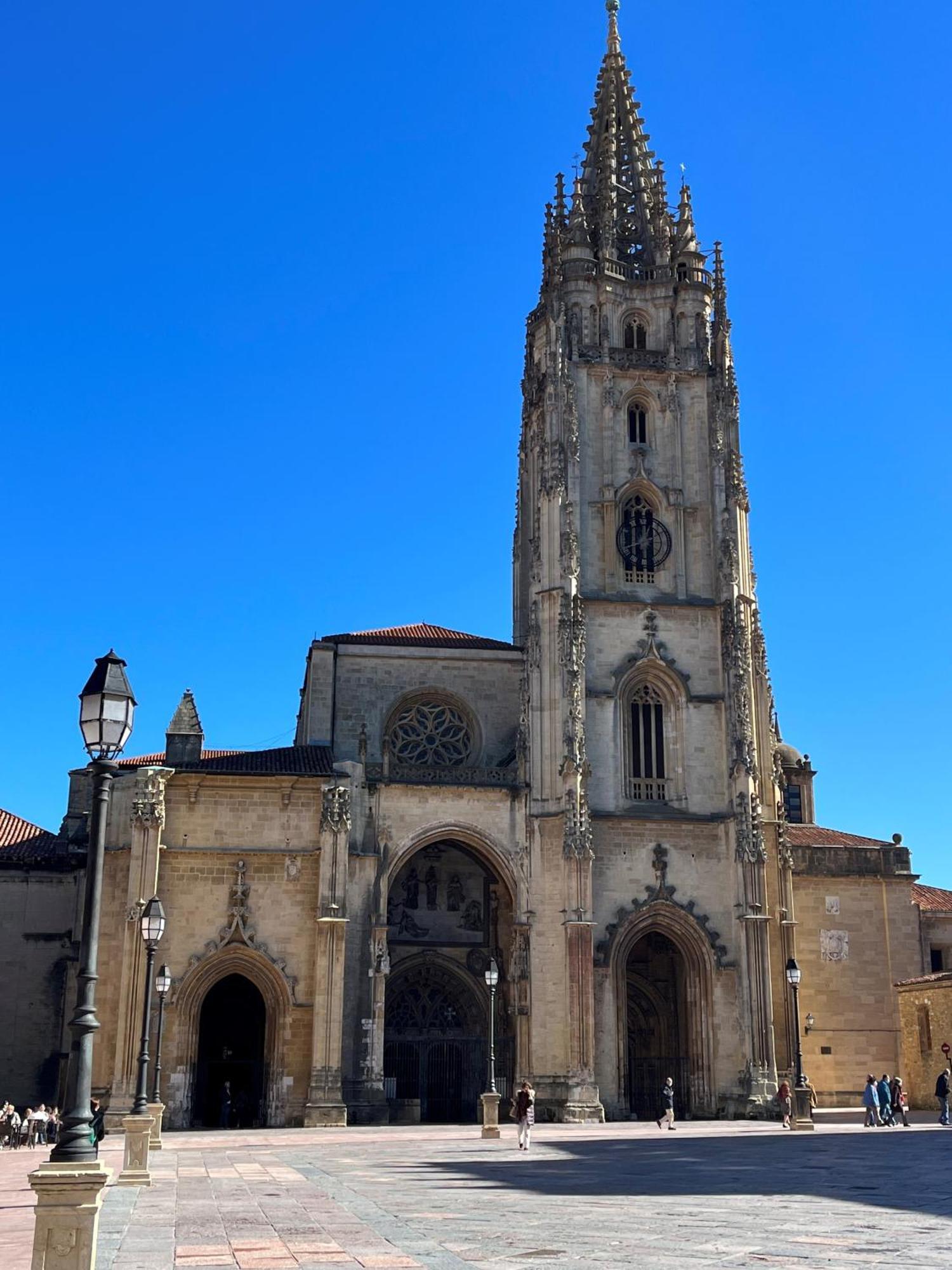 Apartamento Salsipuedes-La Catedral Oviedo Exterior photo